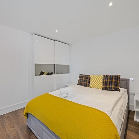 Riverside 1Br With Easy Transport 20Min To City Centre London Exterior photo